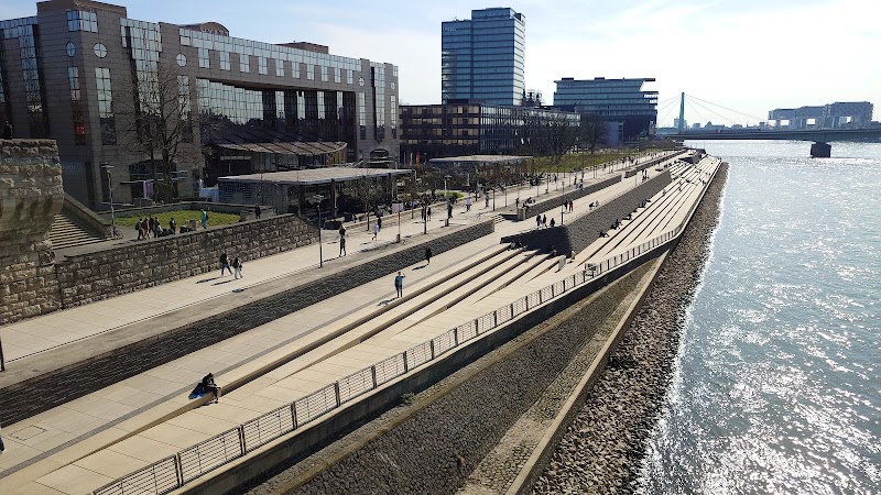 Rheinboulevard - Rheinboulevard Kennedy-Ufer, 50679 Köln, Germany