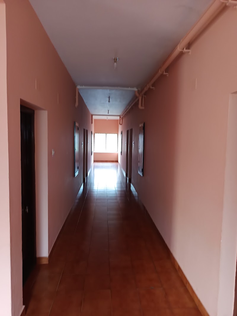 UDUPI YATHRINIVAS - UDUPI YATHRINIVAS, 2nd Floor Shankar Building, next to Parivar sweets, Mosque road, Oppo Jamia masjid, Sanskrit College Rd, Thenkpete, Maruthi Veethika, Udupi, Karnataka 576101, India