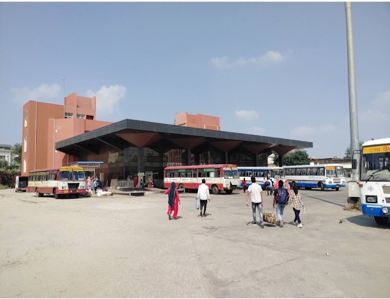 Sindhi Camp Bus Station Jaipur - Sindhi Camp Bus Station Jaipur WRF2+M8F, Kanti Nagar, Sindhi Camp, Jaipur, Rajasthan 302006, India