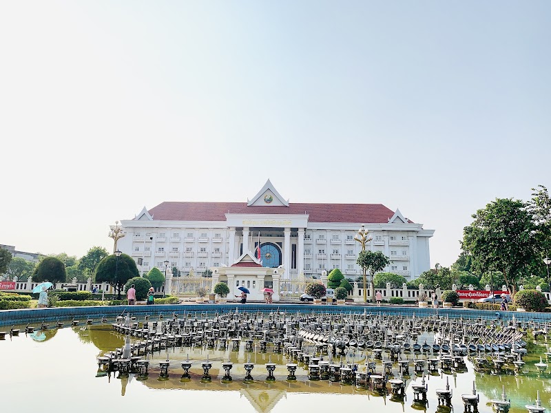 Patouxai Fountain - Patouxai Fountain, Ave Lane Xang, Vientiane, Laos