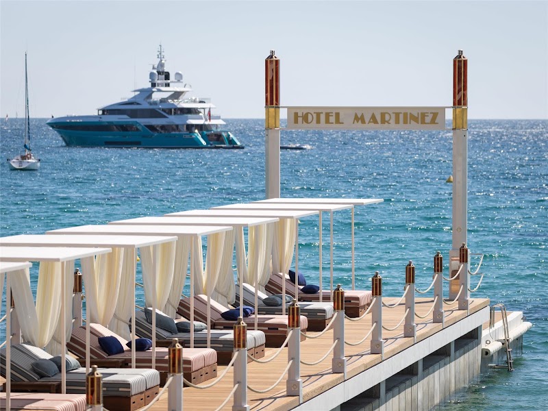 Hôtel Martinez - The Unbound Collection by Hyatt - Hôtel Martinez - The Unbound Collection by Hyatt 73 Bd de la Croisette, 06400 Cannes, France