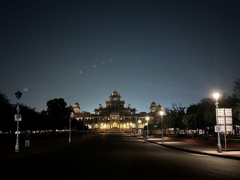 Albert hall - Albert hall WR7F+63Q, Ram Niwas Garden, Kailash Puri, Adarsh Nagar, Jaipur, Rajasthan 302003, India