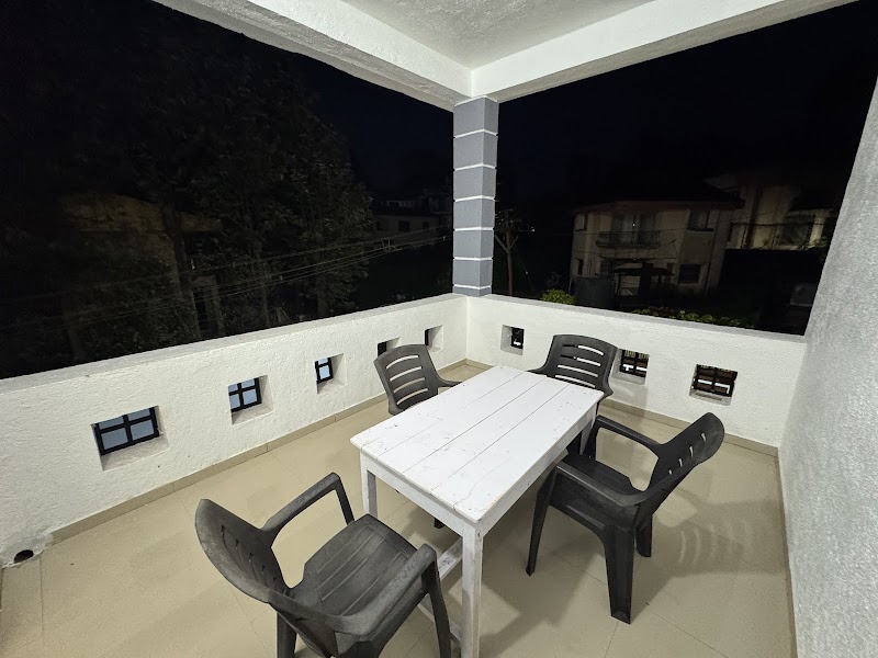 Misty Mountain villa by Maheru | 5bhk luxury pool - Misty Mountain villa by Maheru | 5bhk luxury pool, Mitha Estate, Plot No. 18, off Panchgani - Mahabaleshwar Road, Pachgani, Bhose, Maharashtra 412806, India