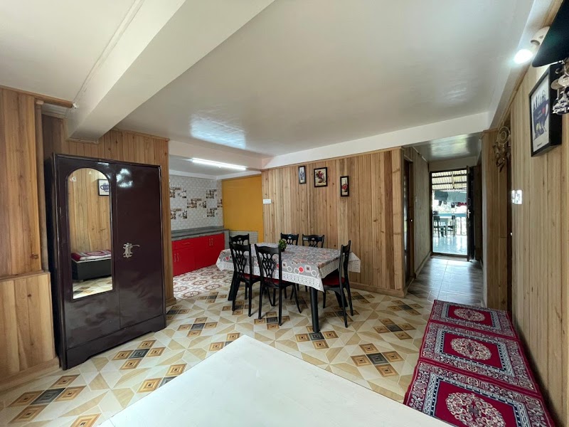 Mountain Manor Homestay - Mountain Manor Homestay 11, dr yen singh road, near st roberts school, Chauk Bazaar, Darjeeling, West Bengal 734101, India