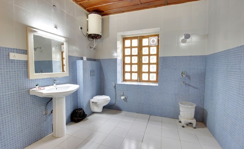 Hotel Chevron Fairhavens, Nainital - Hotel Chevron Fairhavens, Nainital, adjacent to Head Post Office, Mallital, Nainital, Uttarakhand 263001, India