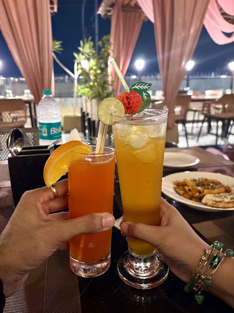 Skylite Lounge - Skylite Lounge 5th Floor, Rooftop, At Fourtune Mall, Skylite Lounge, behind Bank Of Maharashtra, Sitabuldi, Nagpur, Maharashtra 440012, India