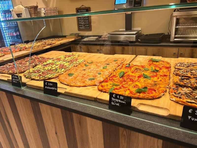 Lucia Pizza Rustica - Lucia Pizza Rustica, Via Faenza, 5/R, 50123 Firenze FI, Italy