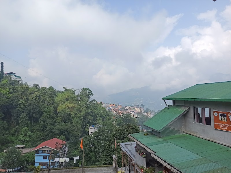 LA-SO Homestay - LA-SO Homestay Dhuppidara, Lower Burtuk Rd, New Road, Gangtok, Sikkim 737101, India