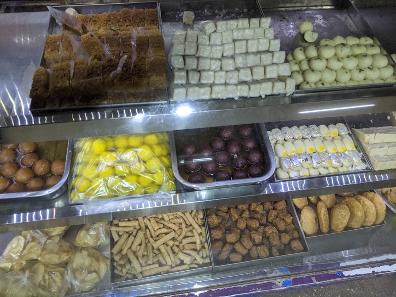 Street Food Suman Vilas Namkeen and Sweets - Street Food Suman Vilas Namkeen and Sweets Ummed Chowk, Gulab Sagar, Jodhpur, Rajasthan 342001, India