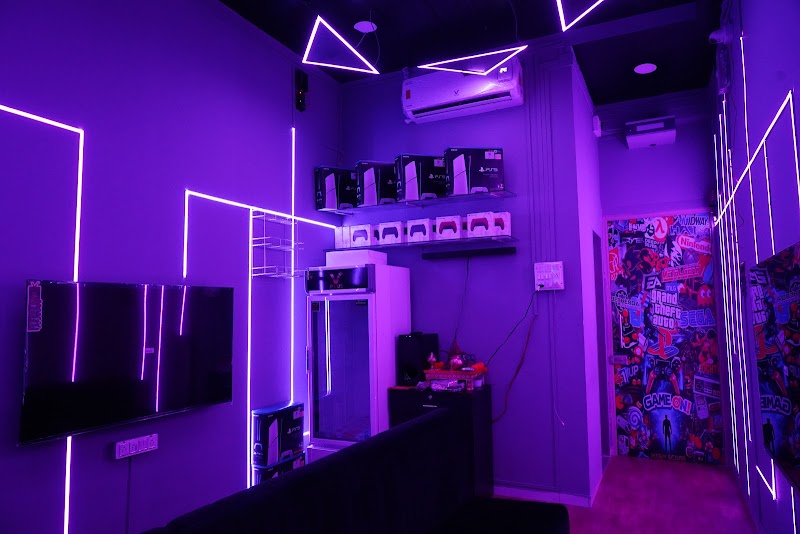 Joystick Junction Mulund - Joystick Junction Mulund 104, First floor, The Gateway by Wadhwa, Nahur West, Hira Nagar, Mulund West, Mumbai, Maharashtra 400080, India