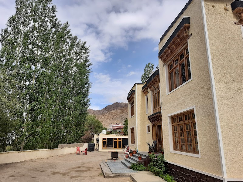 Hotel Mountain Retreat - Hotel Mountain Retreat, near Shanti Stupa Road, Yurtung, Leh, 194101