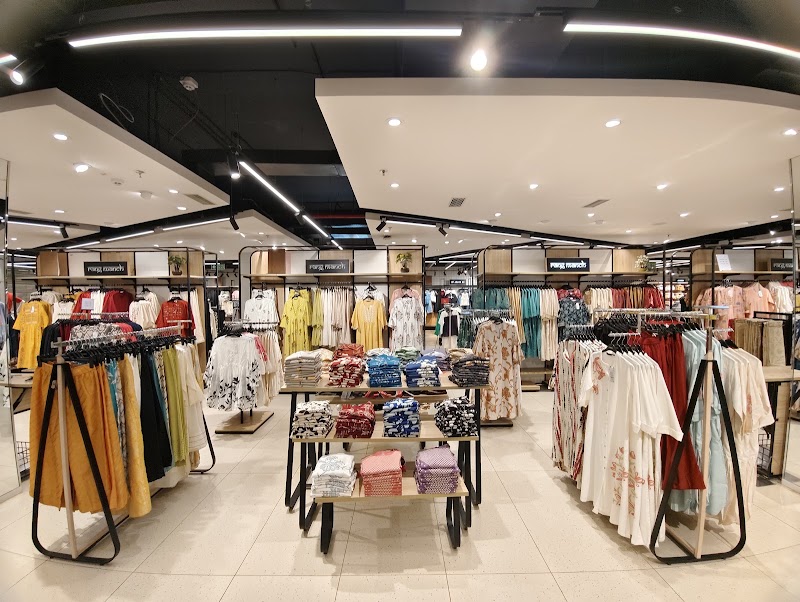Pantaloons (GE Road, Raipur) - Pantaloons (GE Road, Raipur) Ground And First Floor, Serenity Tower, Great Eastern Rd, Geeta Nagar, Choubey Colony, Raipur, Chhattisgarh 492013, India