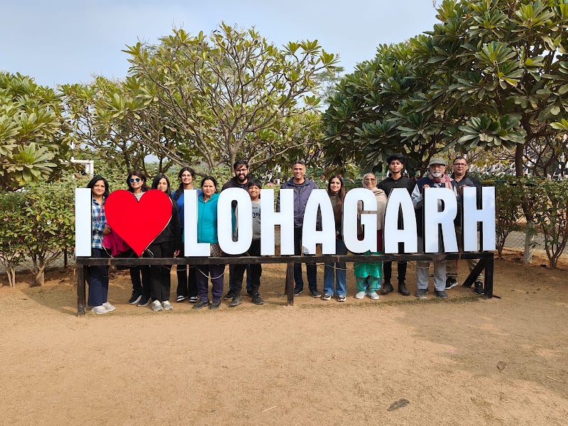 Lohagarh Farms - Lohagarh Farms Village Gairatpur Baas, near Sohna Road, Badshahpur, Gurugram, Garat Pur Bas, Haryana 122101, India