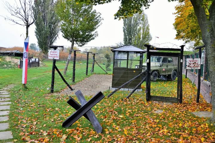 Bunker B-S 8 "Cemetery" - Bunker B-S 8 "Cemetery", Kopčianska, 851 01 Bratislava-Petržalka, Slovakia