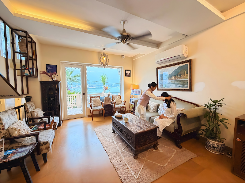 Yog Niketan By Sanskriti - A Riverside Boutique Resort - Yog Niketan By Sanskriti - A Riverside Boutique Resort parking, NH52, Badrinath Marg, near Ram Jhula, Ganga Vatika, Rishikesh, Uttarakhand 249192, India
