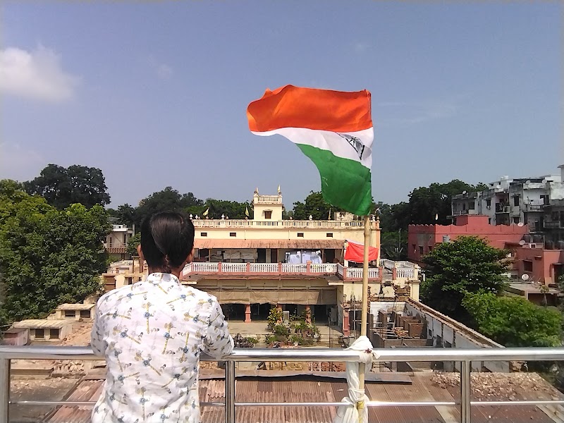 Vishva Hindu Parishad - Vishva Hindu Parishad, Kesar Bhawan, 27, Panna Lal Rd, Darbhanga Colony, George Town, Prayagraj, Uttar Pradesh 211002, India