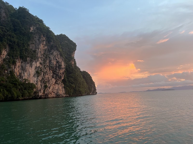 Phuket Sail Tours - Phuket Sail Tours Ao Por Centre 80/17 - 18 moo 6 Tambon Pakhlok, ป่าคลอก อำเภอถลาง ภูเก็ต 83110, Thailand