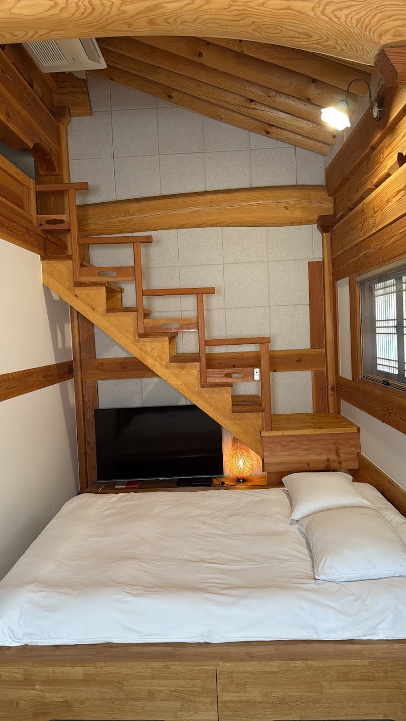 Gyeongju Hanokstay Darak - Gyeongju Hanokstay Darak 27 Poseok-ro 1095beon-gil, Gyeongju, Gyeongsangbuk-do, South Korea