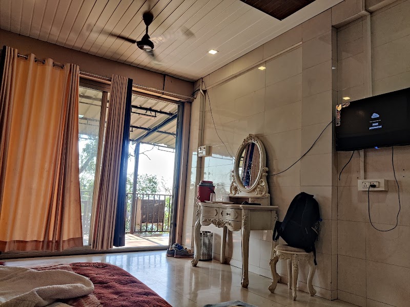 Itsy Hotels Sun N Shade - Itsy Hotels Sun N Shade MG Road, next to indra gandhi nagar, Matheran, Maharashtra 410102, India