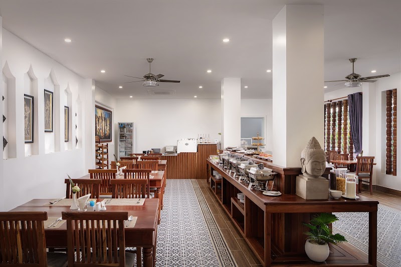 Two Seasons Siem Reap Hotel - Two Seasons Siem Reap Hotel, Angkor Night Market St, Krong Siem Reap 17252, Cambodia
