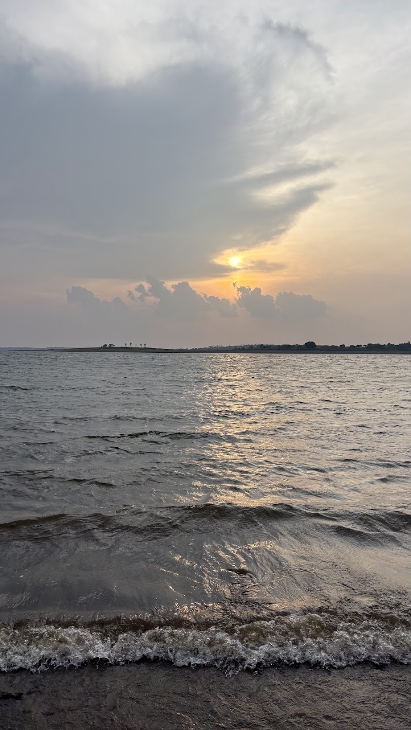 KRS North Back Water - KRS North Back Water, Krishnaraja Sagara Reservoir, Kannambadi, Karnataka 571130, India