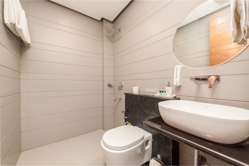 Hotel Sapling - 500 Mtr from Picture Palace - Hotel Sapling - 500 Mtr from Picture Palace Clock Tower, Civil Hospital Road, near Landour, Sapling Estate, Landour, Mussoorie, Uttarakhand 248179, India