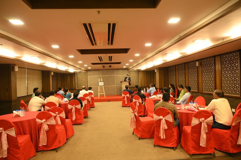 Hotel IVY - Hotel IVY Ring Road No. 1, Priyadarshini Nagar Colony, Pachpedi Naka, Raipur, Tikrapara, Chhattisgarh 492001, India