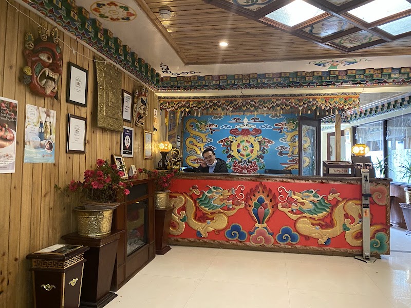 Little Tibet - Little Tibet Oppositve Governors, Raj Bhavan, Mall Rd, Chauk Bazaar, Darjeeling, West Bengal 734101, India