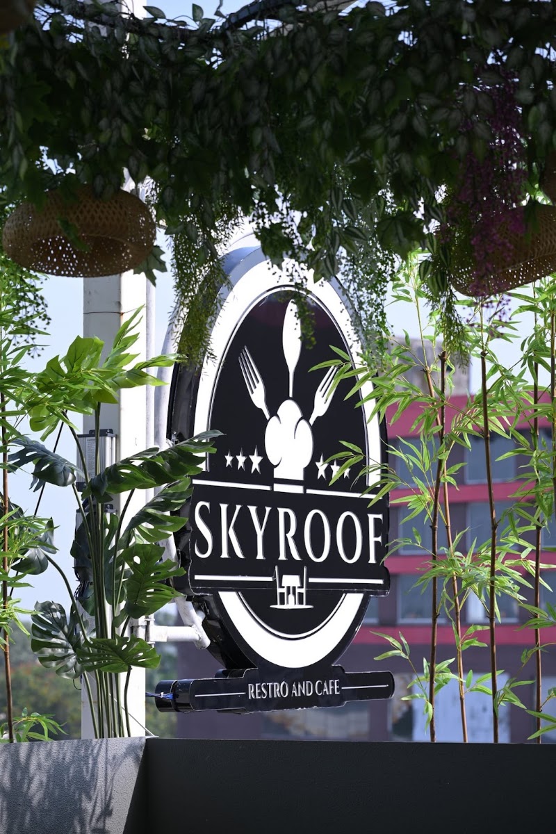 Sky Roof - Sky Roof Mhakal Vanijya Kendra, opposite Cosmos Mall Road, Nanakheda, Mahakal Vanijya, Ujjain, Madhya Pradesh 456010, India