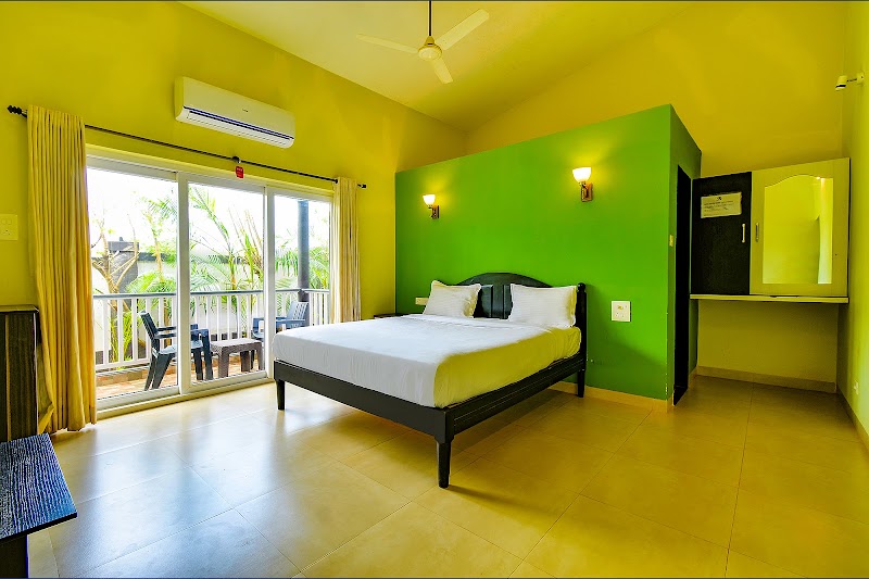 FabEscape Vagator Retreat Resort With Swimming Pool - FabEscape Vagator Retreat Resort With Swimming Pool 4866a, Vagator Beach Rd, Coutinho Vaddo, Vagator, Anjuna, Goa 403509, India
