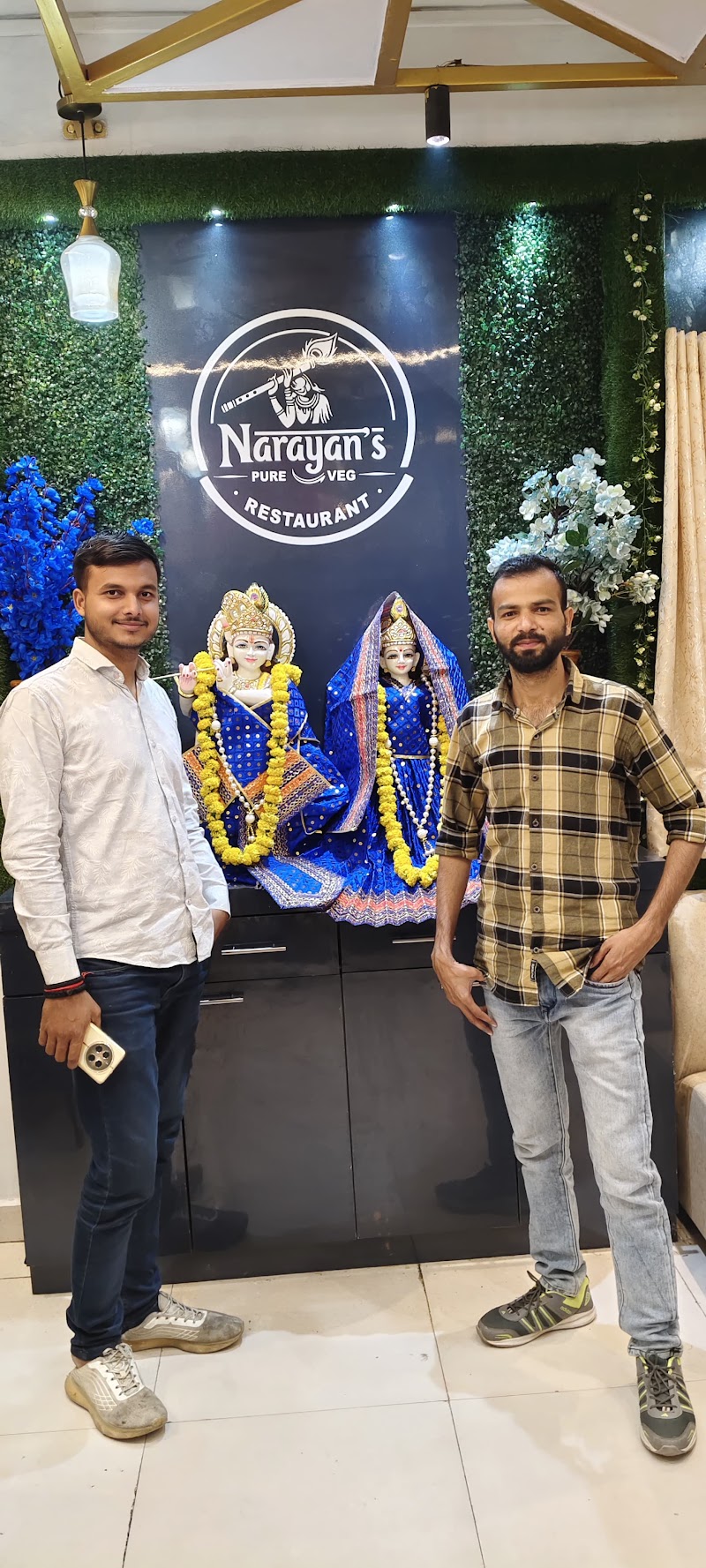 NARAYAN'S PURE VEG RESTAURANT - NARAYAN'S PURE VEG RESTAURANT Narayans Pure Veg Restaurant 14/15/26A,Stanley Road, Patrika Marg, Chauraha, Civil Lines, Prayagraj, Uttar Pradesh 211001, India