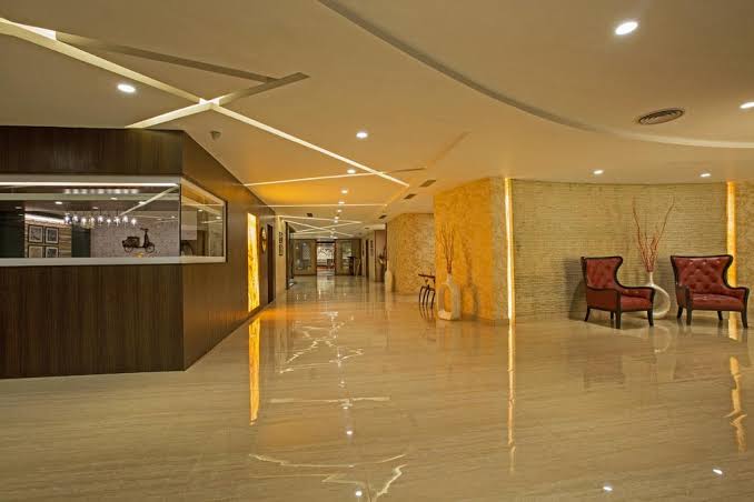 M crown Hotel - M crown Hotel 3rd floor, MarBa Hub, Police Bazar, Shillong, Meghalaya 793001, India