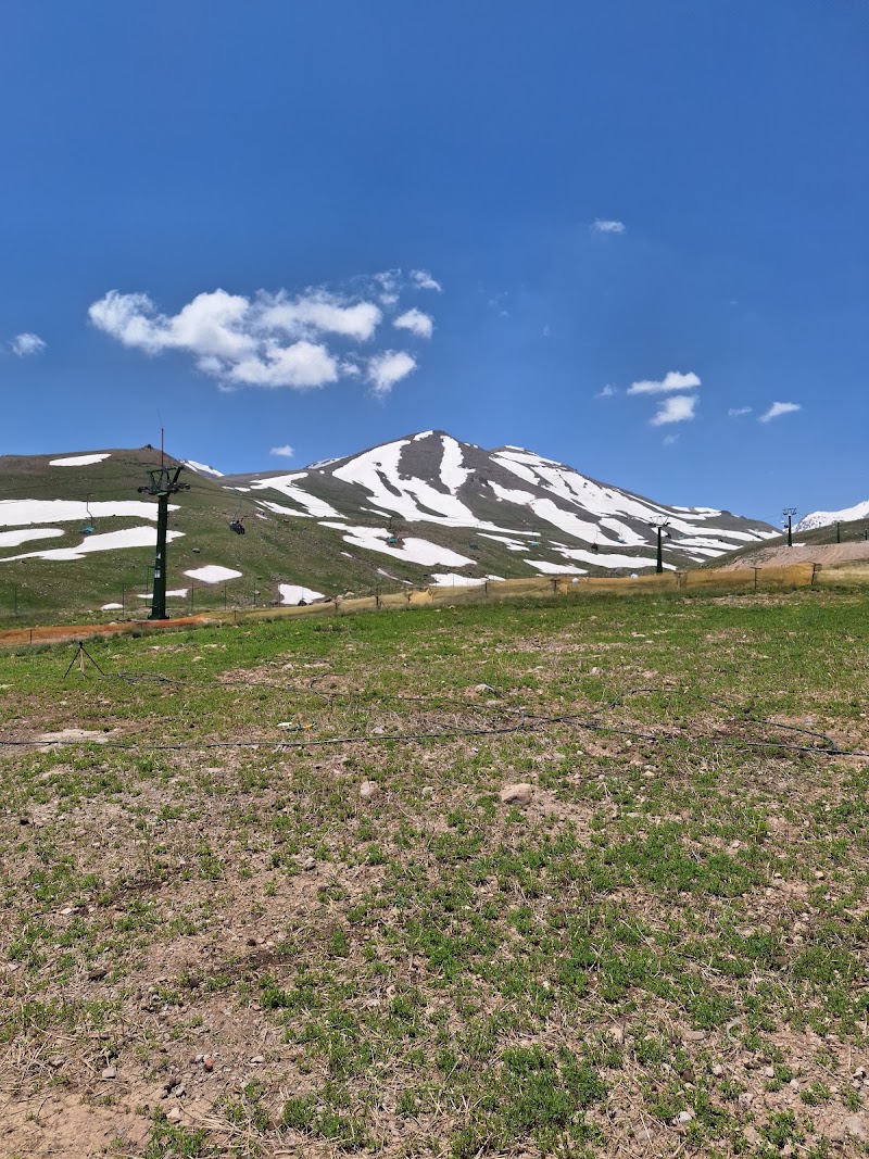 Alvares Ski Resort - Alvares Ski Resort, 6V6H+P6P، اردبیل، استان اردبیل، Iran