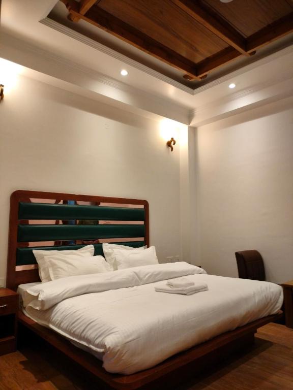 Forest Hill - Forest Hill, Forest Road, Kufridhar, Ghanahatti, Shimla, Himachal Pradesh 171014, India