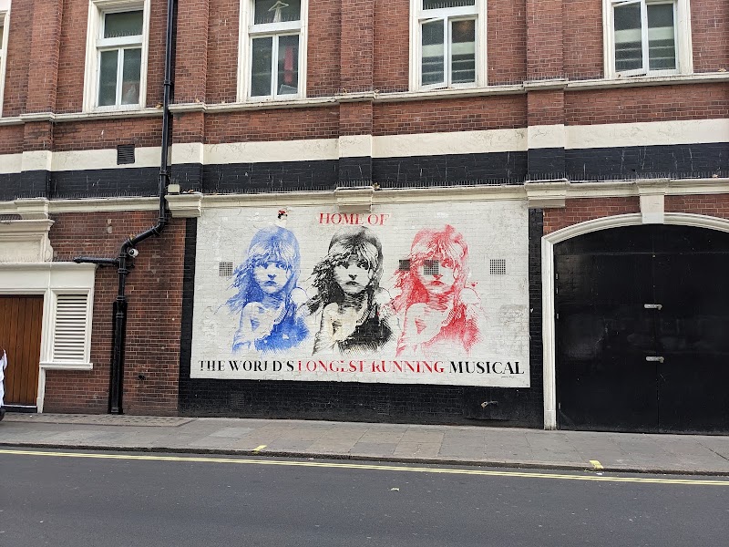 Sondheim Theatre - Sondheim Theatre 51 Shaftesbury Ave, London W1D 6BA, UK