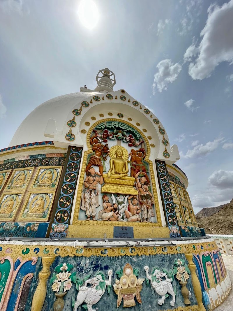 Leh Ladakh Tourism - Leh Ladakh Tourism, First Floor, Pocket A-2, B-1242, near Red Fox Hotel, GD Colony, Block B, Mayur Vihar Phase III, New Delhi, Delhi, 110096, India