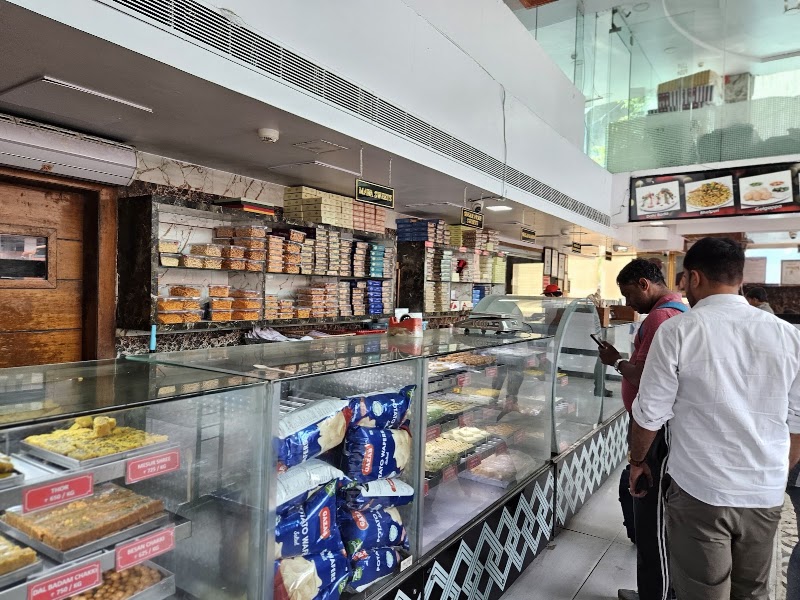 Rawat Misthan Bhandar - Rawat Misthan Bhandar Hotel Neelam, B9, Station Rd, in front of Polo Victory Hotel, Lalpura Colony, Sindhi Camp, Jaipur, Rajasthan 302001, India