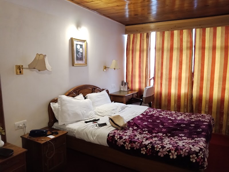 Hotel North Star - Hotel North Star, 26, HD Lama Rd, near Mall Road, Chauk Bazaar, Darjeeling, West Bengal 734101, India
