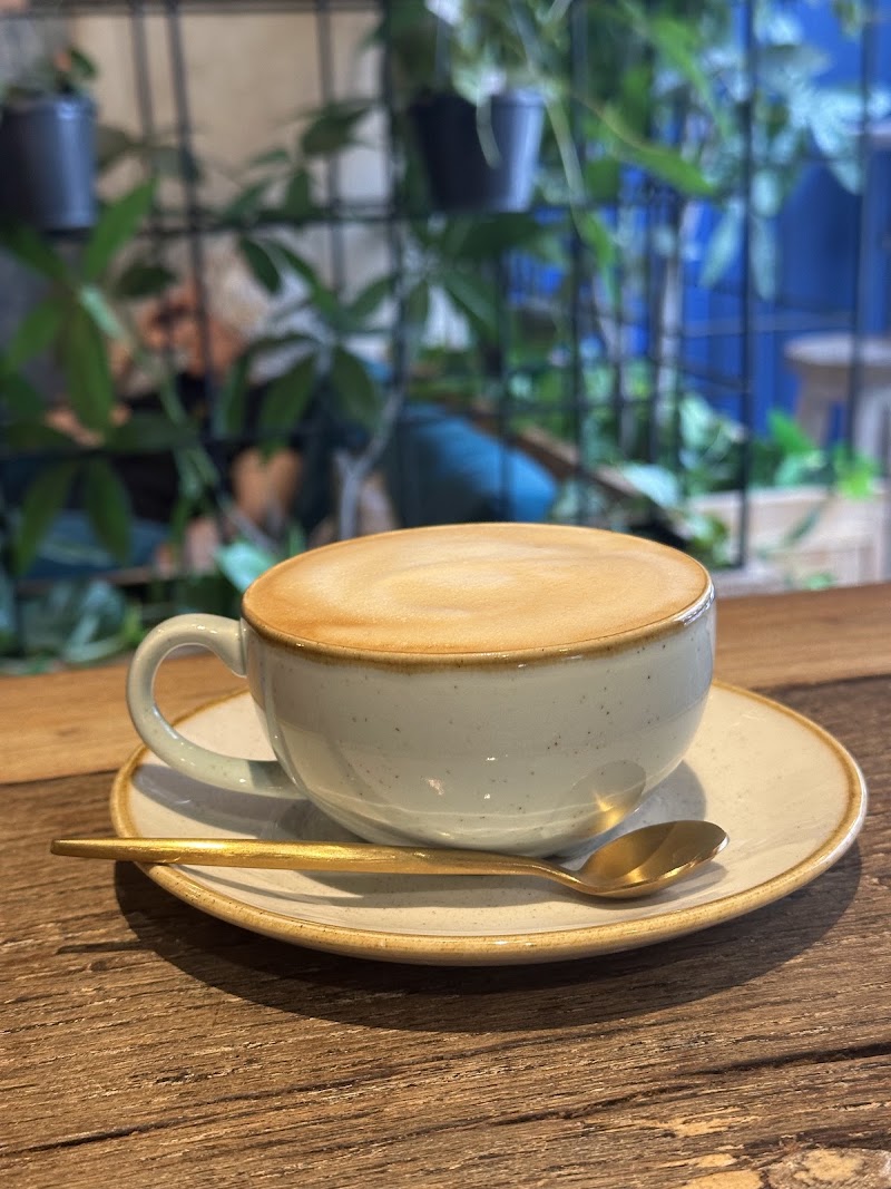 White Pine - White Pine 35-36 Rathbone Pl, London W1T 1JN, UK