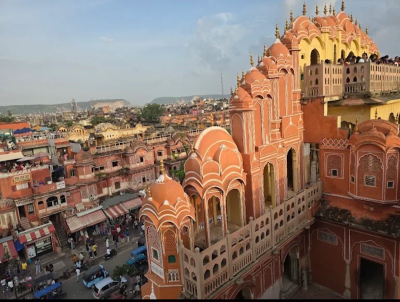 Hawa Mahal - Hawa Mahal Hawa Mahal Rd, Badi Choupad, J.D.A. Market, Kanwar Nagar, Jaipur, Rajasthan 302002, India