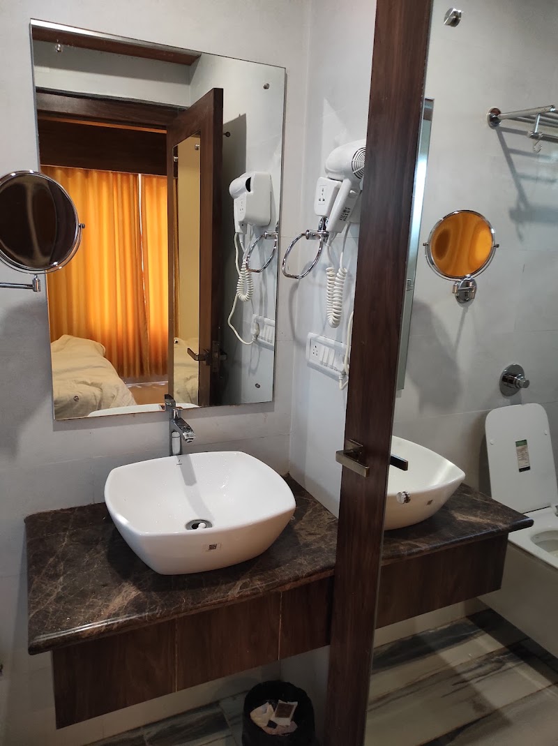 Hotel Reef Atlantis - Hotel Reef Atlantis, Sisty Nagar, near Marine Gate, Marine Hill, Sri Vijaya Puram, Andaman and Nicobar Islands 744101, India
