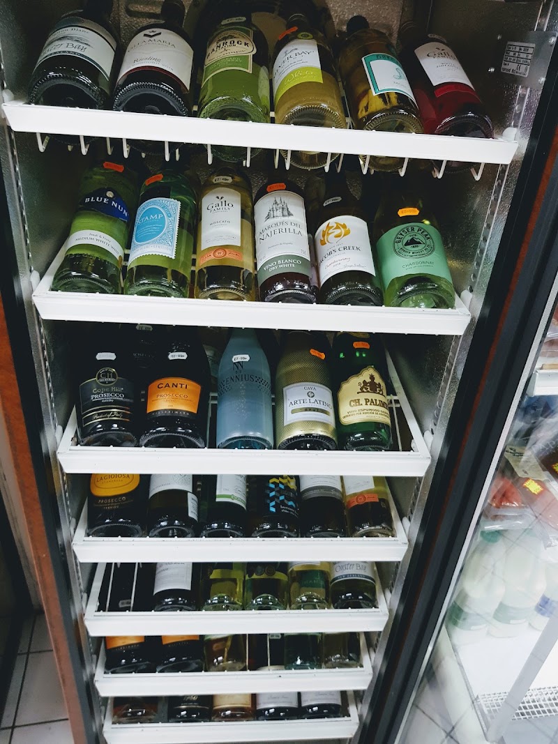 Barry's Food & Wine - Barry's Food & Wine, 149 Hoxton St, London N1 6PJ, UK