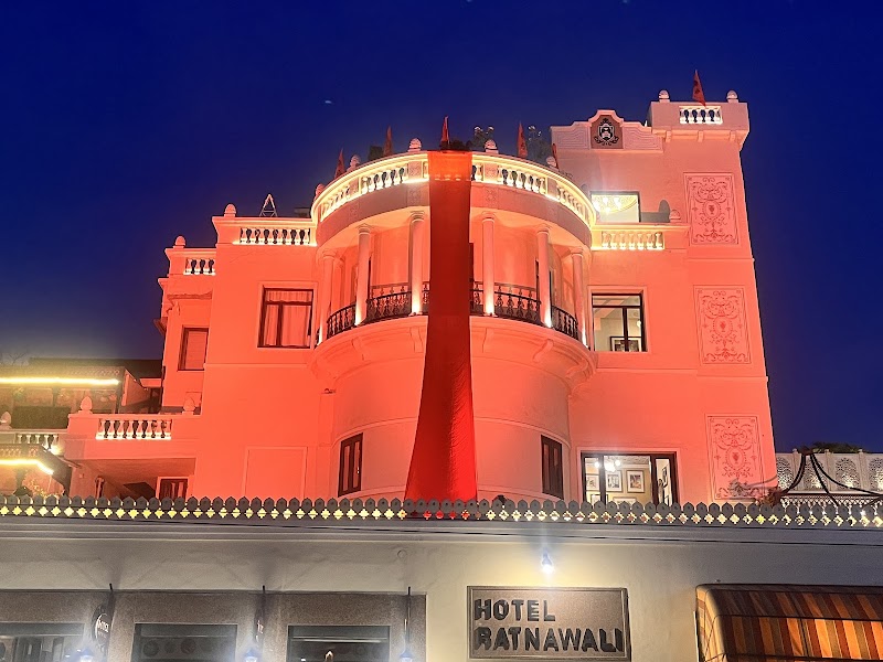 Ratnika - A Vegetarian Restaurant - Ratnika - A Vegetarian Restaurant Ratnawali - A Vegetarian Heritage Hotel, B-12, Mirza Ismail Rd, near Paanch Batti, Jayanti Market, New Colony, Jaipur, Rajasthan 302001, India