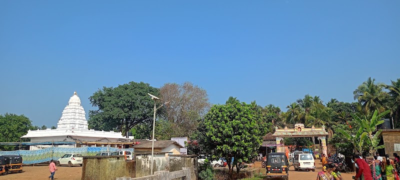 Shree Vira Mahaasati Temple - Shree Vira Mahaasati Temple 4F5Q+R67, Murdeshwar, Bailur, Karnataka 581350, India