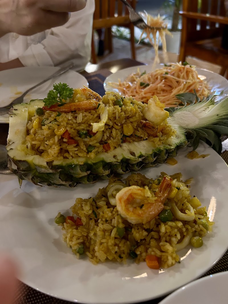 Moon Star Restaurant & Bar - Moon Star Restaurant & Bar 7W6Q+994, Đường Lê Thúc Nha Tổ 3, Ông Lang, Phú Quốc, An Giang, Vietnam