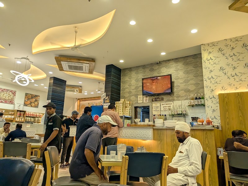 Shree Ganga, Nanakheda - Shree Ganga, Nanakheda 6, C-21 Mall, Nanakheda, Dipti Parisar, Ujjain, Madhya Pradesh 456010, India
