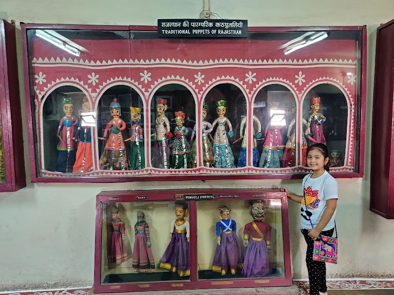 Bhartiya Lok Kala Mandal - Bhartiya Lok Kala Mandal Bhartiya Lok Kala Mandir, Near, Chetak Cir, Madhuban, Udaipur, Rajasthan 313004, India