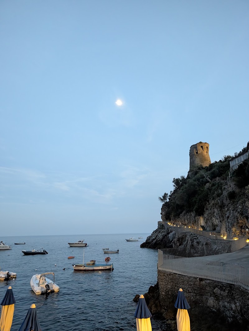 Il Pirata Ristorante, Lounge Bar, Beach Club - Praiano - Il Pirata Ristorante, Lounge Bar, Beach Club - Praiano, Via Terramare, 84010 Praiano SA, Italy