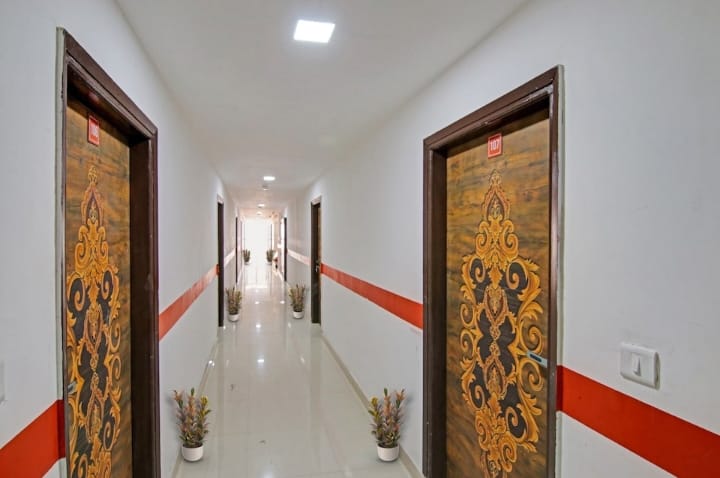 Hotel Abode Inn - Hotel Abode Inn Khasra No:- 23/20/01, Pochanpur Village, MBR Enclave, Block B, Sector 23, Dwarka, New Delhi, Delhi, 110077, India
