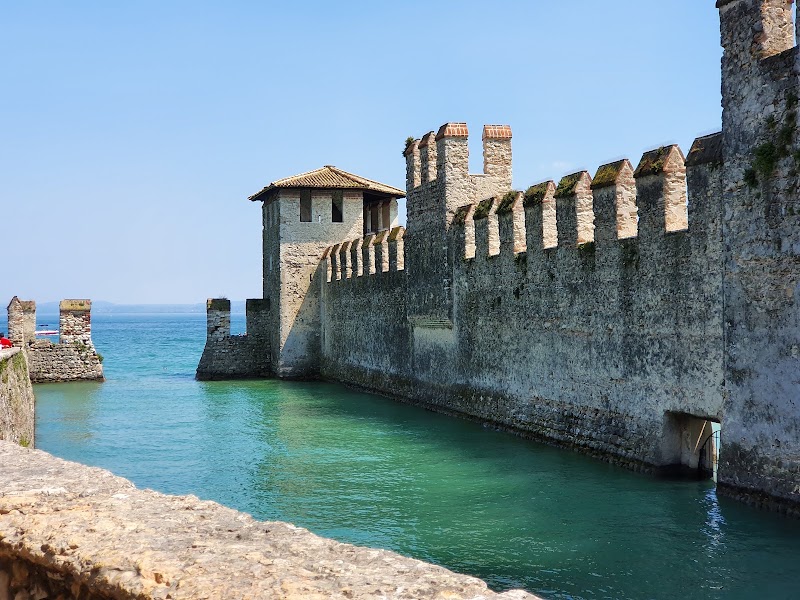Castello Scaligero di Sirmione - Castello Scaligero di Sirmione P.za Castello, 34, 25019 Sirmione BS, Italy